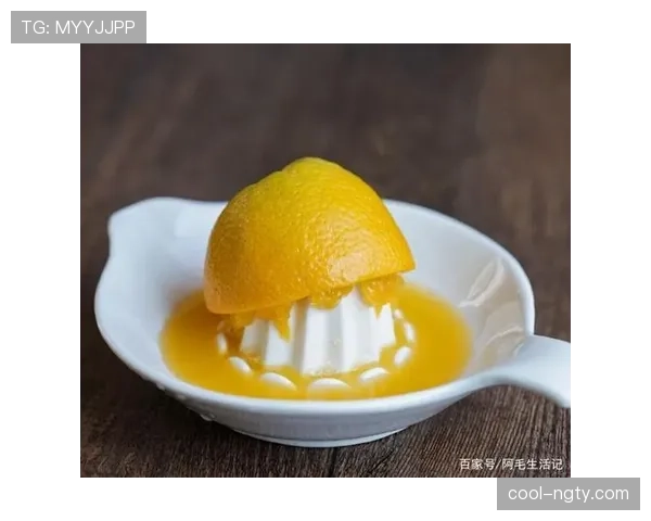 杨力维家的冰箱里塞满蛋白粉，连饮料都是按克算的